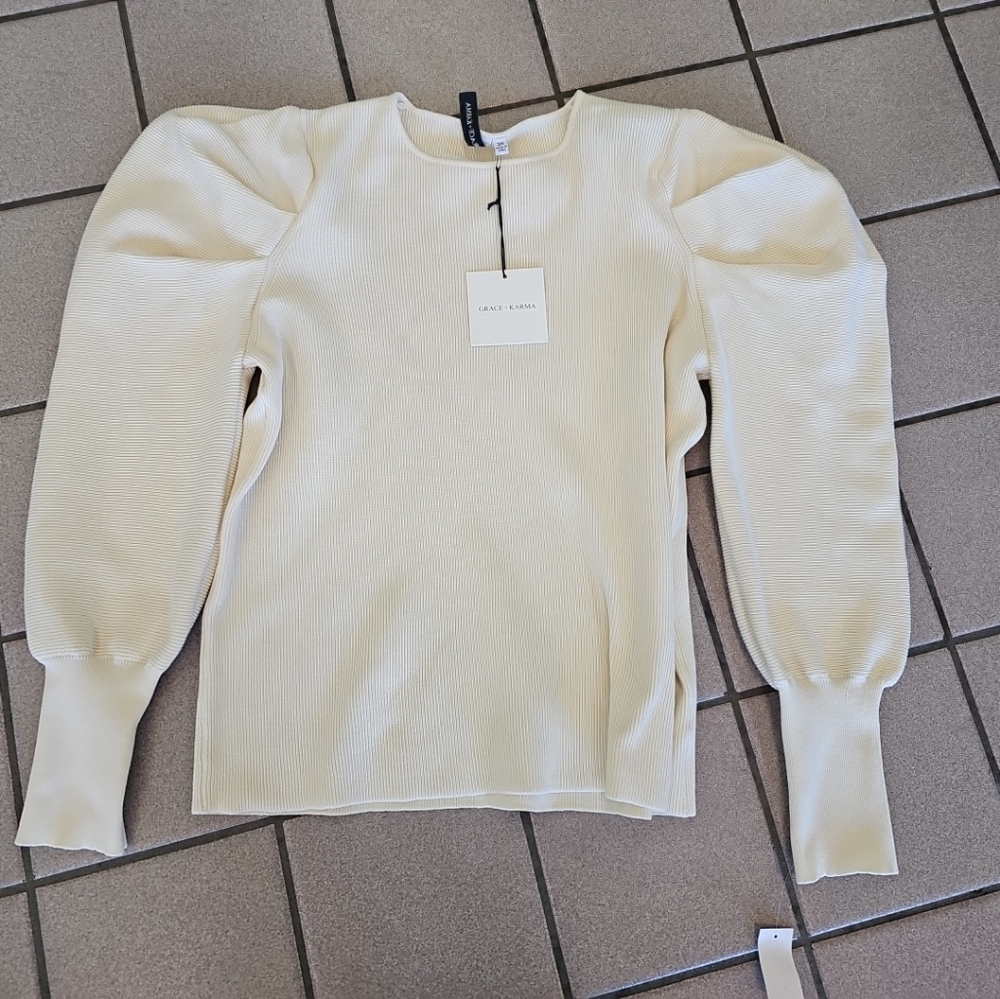 NWT Women's Size 3X Grace + Karma Cream Sweater Puff Long Sleeves